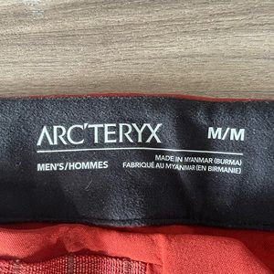Men’s Medium Arc’teryx burnt orange